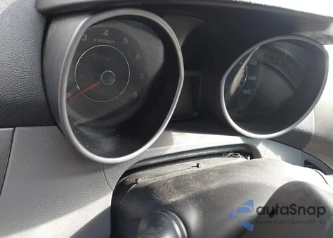 2013 Hyundai Elantra Gls z USA, uszkodzony, nr VIN KMHDH4AE2DU884495